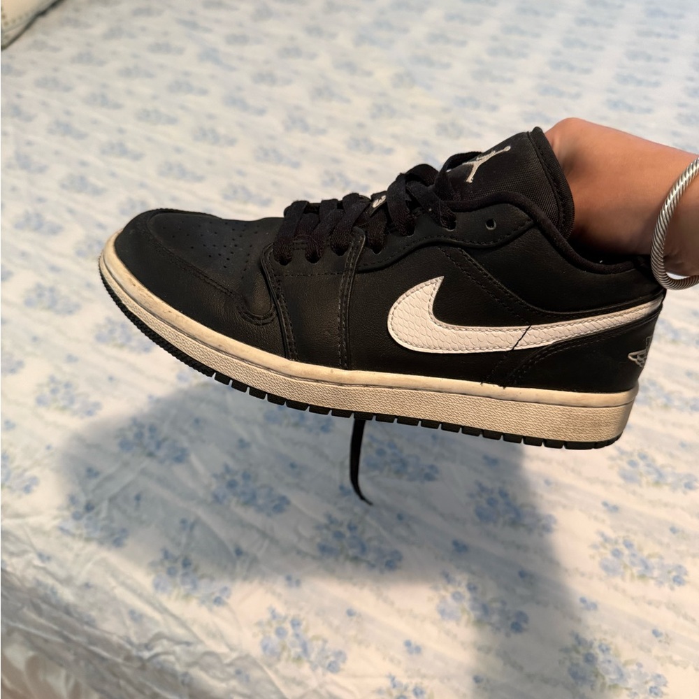 Nike Air Jordan 1 Low - Black/White Women’s Sneaker